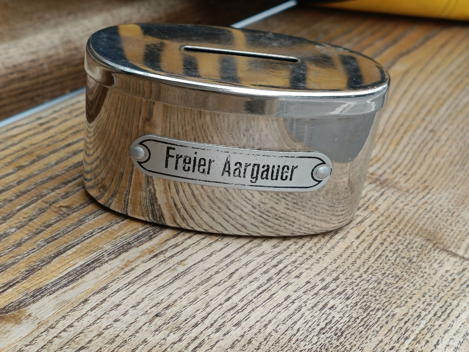 Spardosen: Altes Spar Kässeli / Freier Aargauer – Gebraucht aus Brugg AG von Ente015