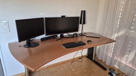 Bürotisch / Schreibtisch