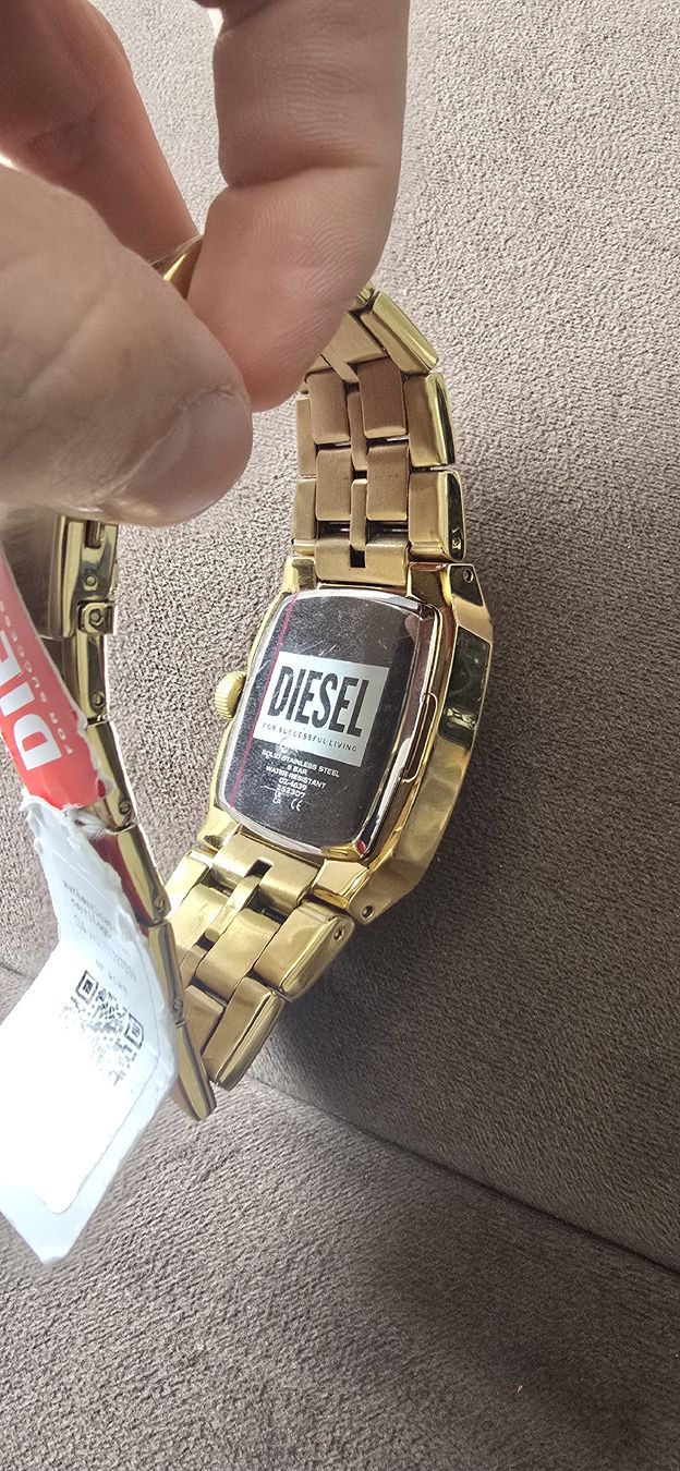 Diesel Orologi: Diesel Cliffhanger DZ4639 – Nuovo (secondo la descrizione) da Le Noirmont venduto da desoto55 1
