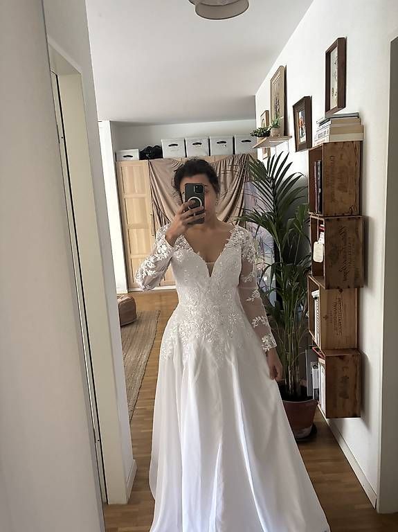 Kleider: Robe de mariée taille S – Gebraucht aus Vevey von nis_nj5p