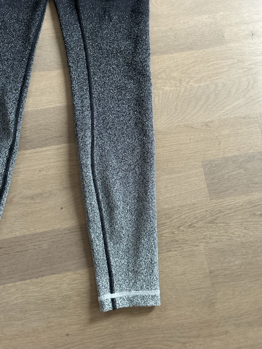 Lululemon Leggings: Lululemon leggings 6 – Gebraucht aus Adlikon b. Regensdorf von Huegeler 1