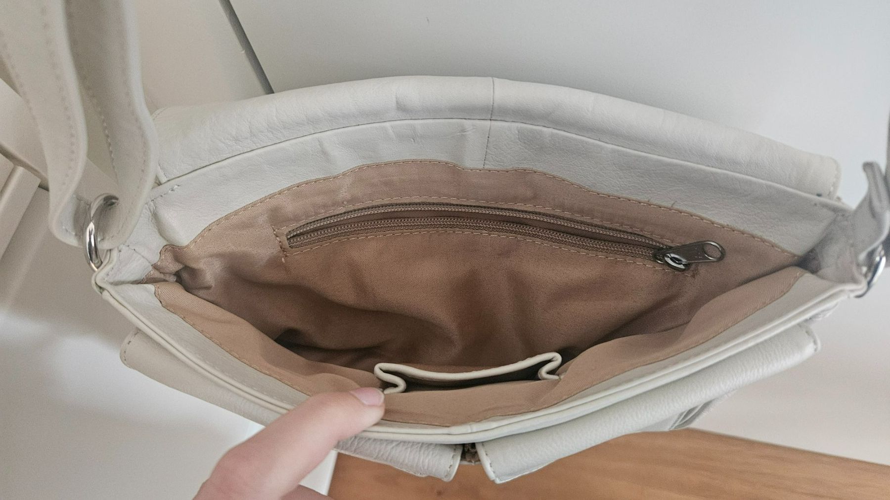 Borse da donna: Ledertasche ecru – Nuovo (secondo la descrizione) da Gockhausen venduto da Carolin_K 2