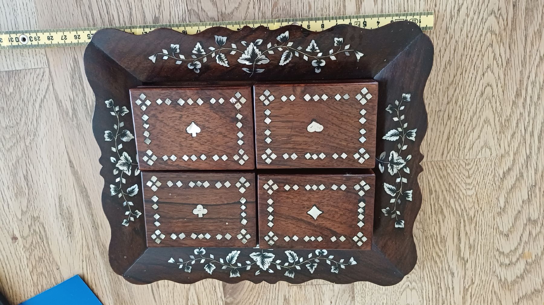 Giochi: Alte Spiel mit Tablar mit Holzboxen – Usato da Flawil venduto da Pinkmalibu 9