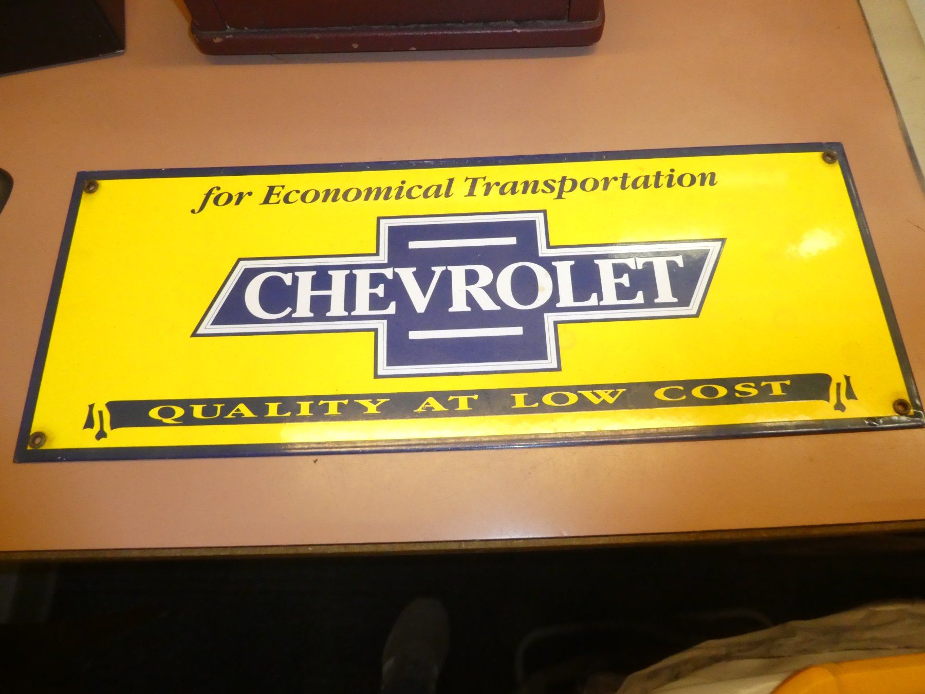 Chevrolet Insegne: Altes Chevrolet Emaille Blechschild – Usato da Chur venduto da Diversico2010