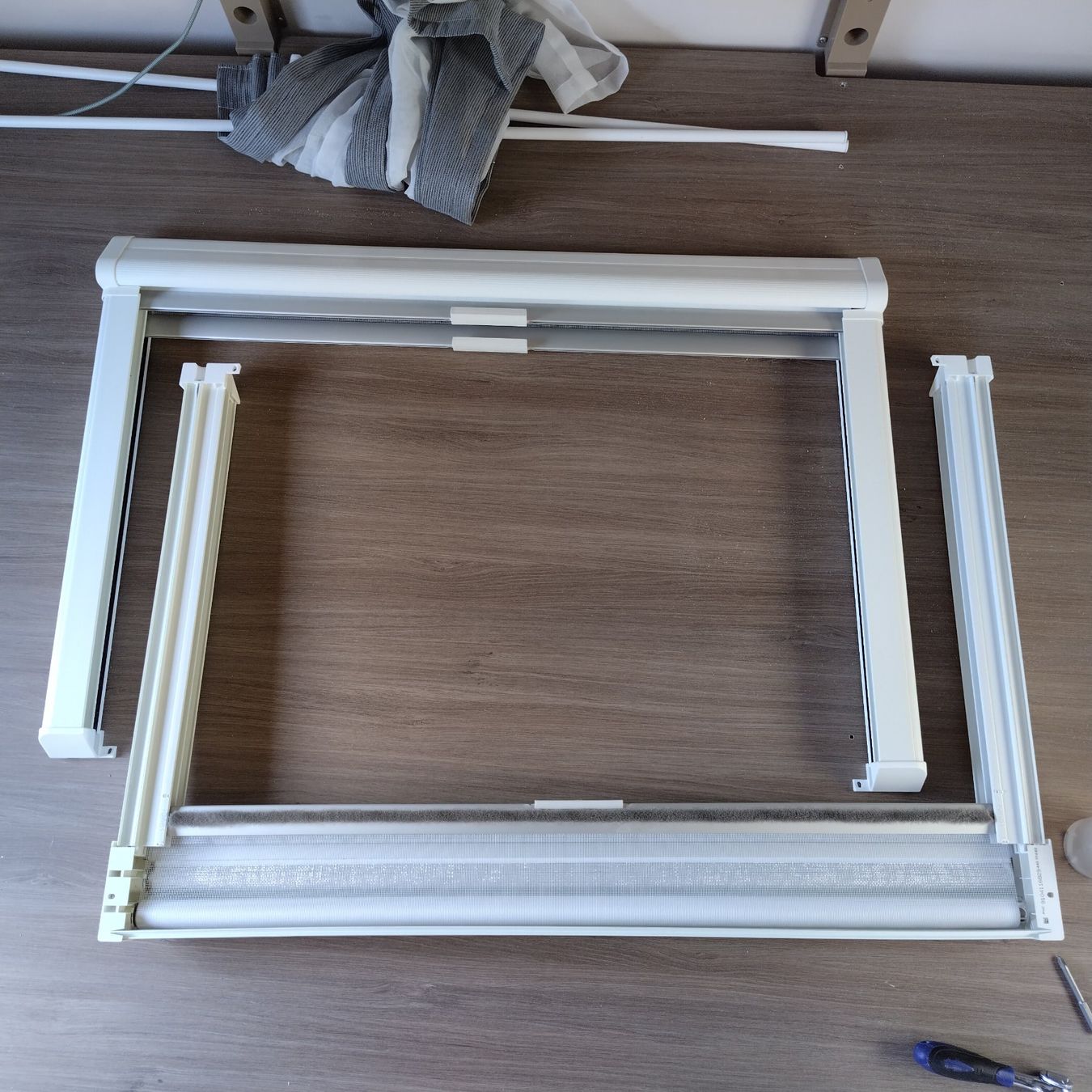 Dometic Tende da sole: Fensterrollo , Rastrollo , Rollo , Verdunklungsrollo – Usato da Niederrohrdorf venduto da Zumi66 4