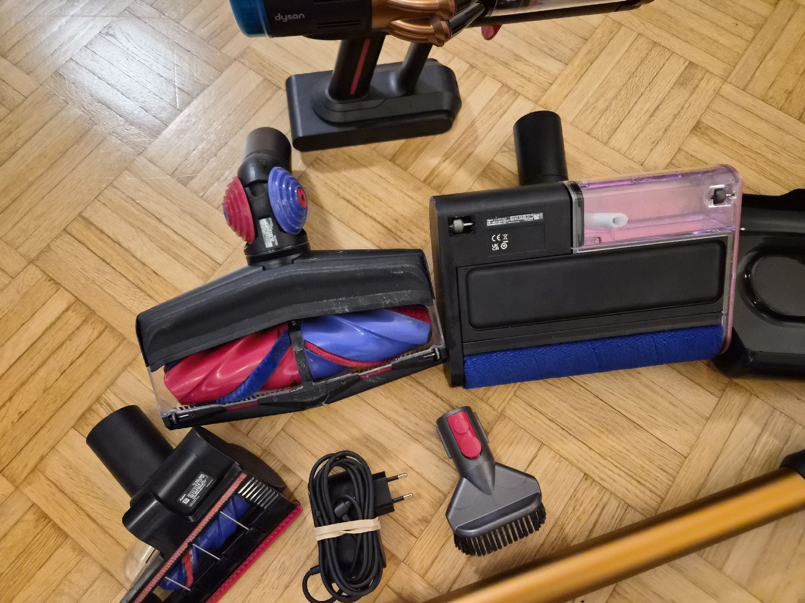 Dyson Aspirateurs & Accessoires: Dyson v15s detect submarine – D'occasion à Zürich par MattihasHecht 8