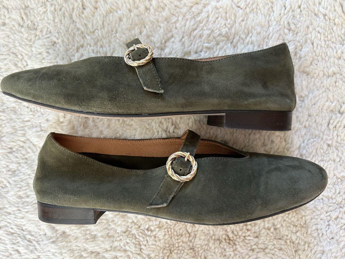 Damenschuhe: Slippers Wildleder, Grösse 39  – Neu (gemäss Beschreibung) aus Horgen von momo9_ 1