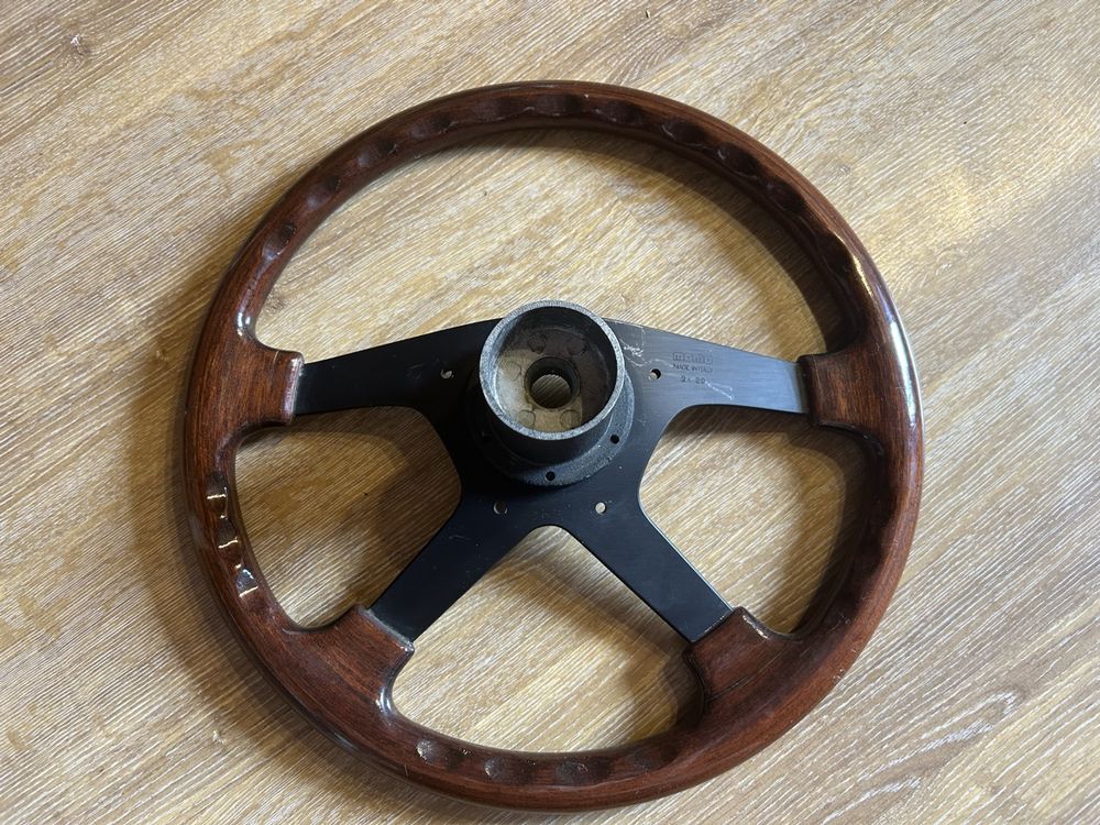 Volant MOMO Kalifornien En Bois - Design Rétro 360 Mm Pour Customisation Auto