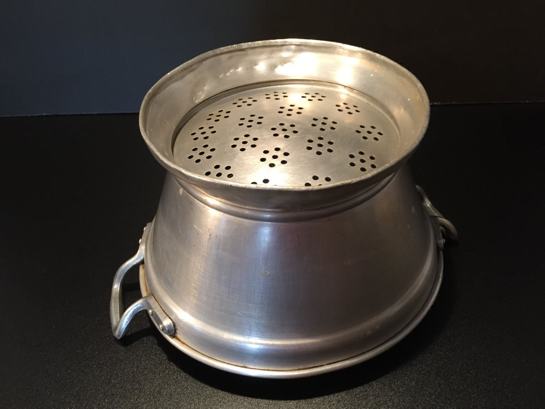 Ciotole: Grossmutters Salatsieb, aus Alu – Usato da Einsiedeln venduto da Brocki59 4