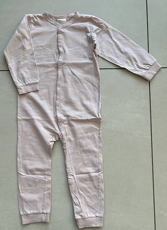 Pyjamas & Ähnliches: Pyjama Set Grösse 98 Einteiler lang kurz – Gebraucht aus Wil SG von Goldi2010 2