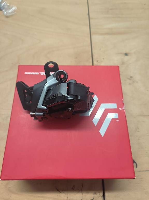 Pièces détachées: Dérailleur Sram Rival axs – D'occasion à Granges VS par jos_h5bf