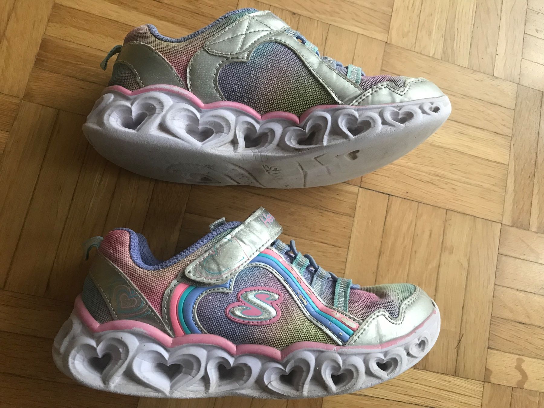Skechers Scarpe per ragazze: Turnschuhe von Skechers Grösse 32 – Usato da Emmenbrücke venduto da Hathor123 1