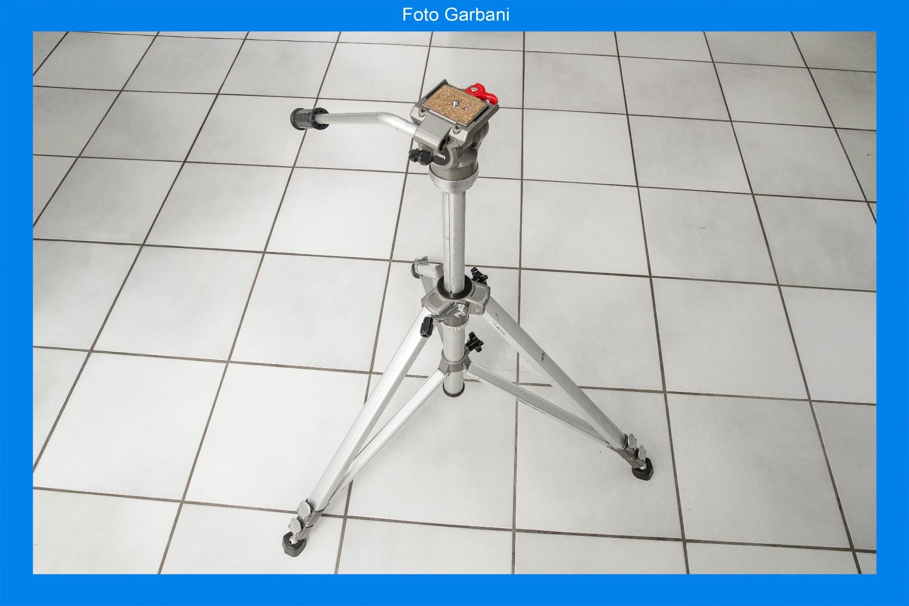 Velbon Treppiedi & Teste: Velbon Tripod – Usato da Muralto venduto da FotoGarbani 1