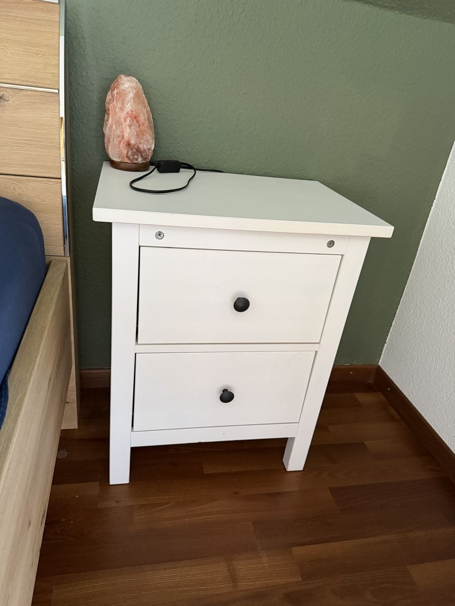 Comodini: Hemnes IKEA 2x Nachttische weiss – Usato da Flaach venduto da mireena02 4