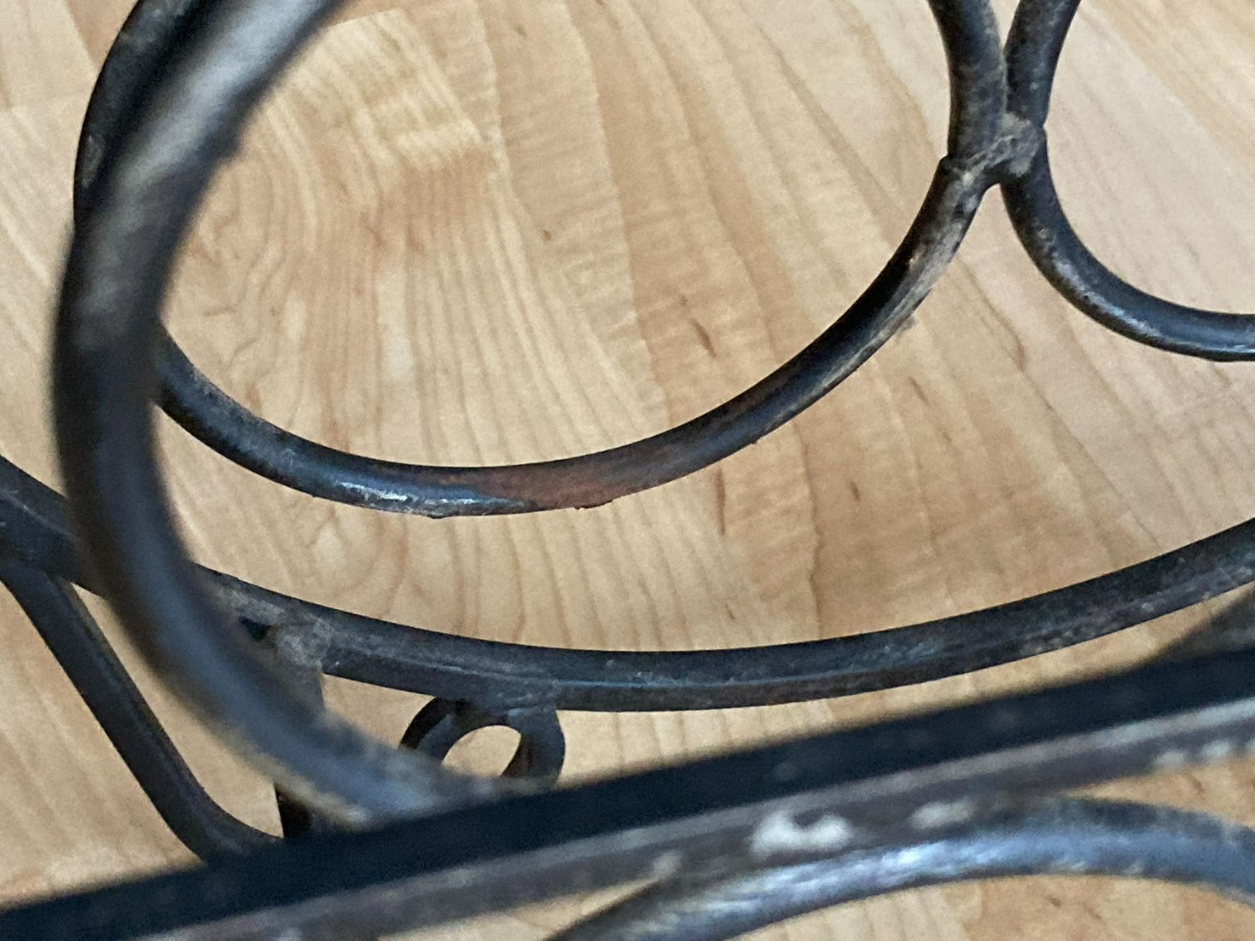 Regale: Weinregal – Gebraucht aus Reinach BL von Sanaya 2