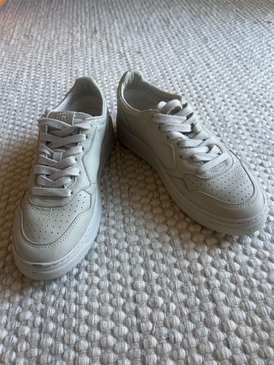 Autry Scarpe da donna: Autry Schuhe grau Gr. 39 – Usato da Zürich venduto da nabisco 4