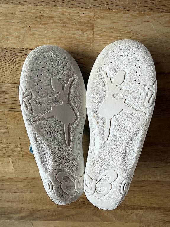 Chaussures garçon: Superfit Finken Grösse 30 – D'occasion à Hersiwil par Sheila1986 1