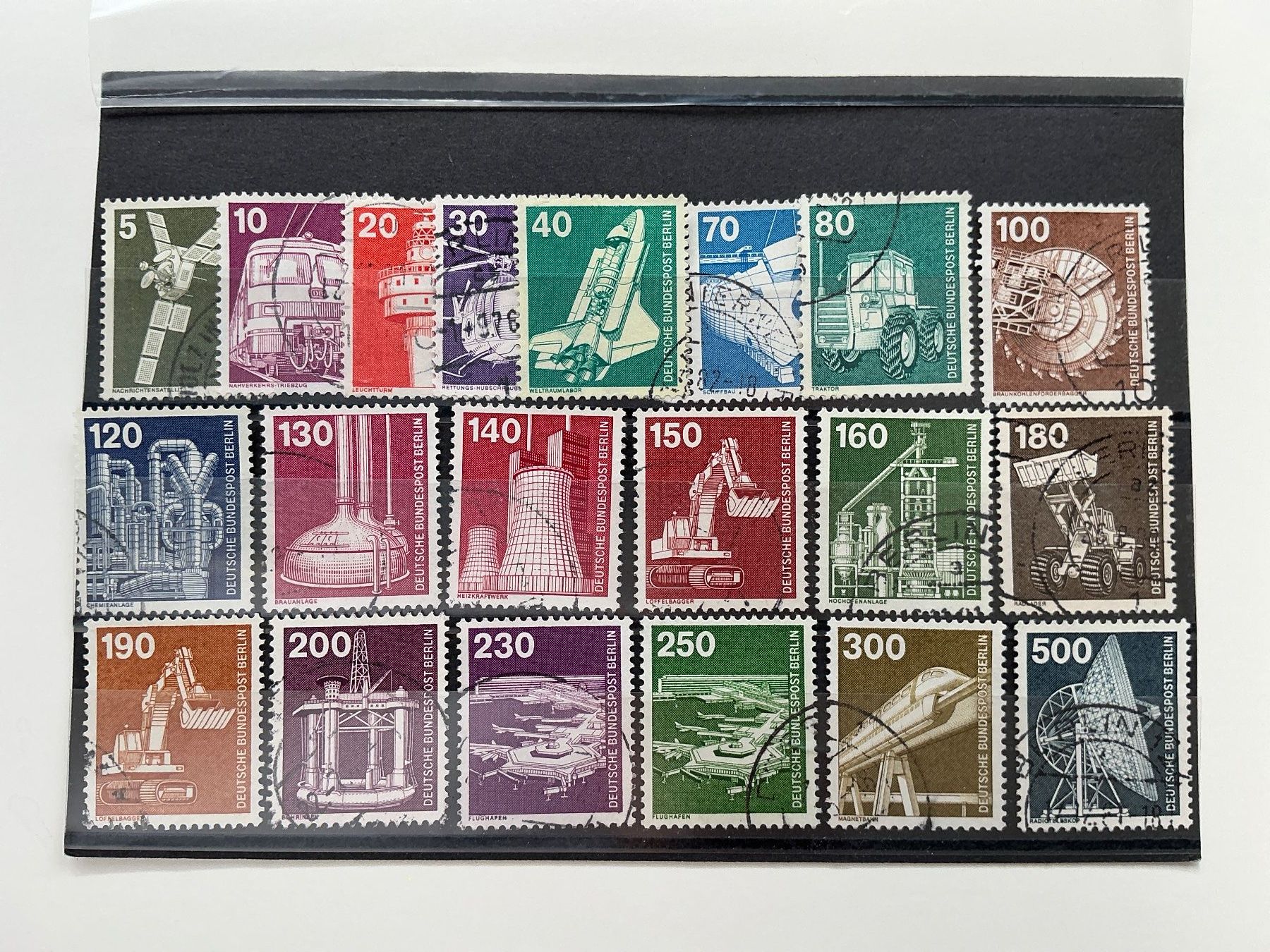 Tutti i francobolli: Berlin Industrie & Technik 1975-82 Serie gestempelt – Usato da Oberrieden venduto da Zimartin1