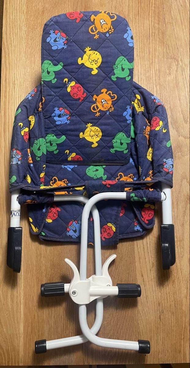 Stühle: Kid table chair – Gebraucht aus zürich von Ildiavolovesteprada