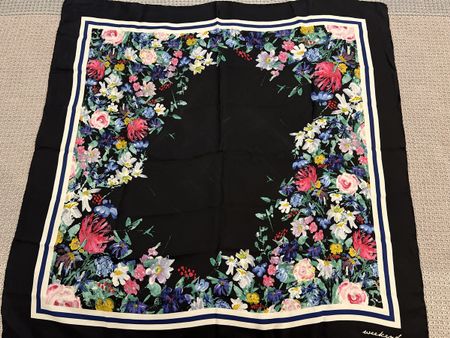 Max mara weekend silk scarf