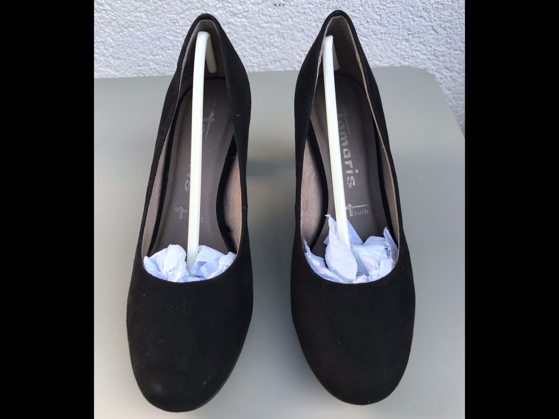 Tamaris Damenschuhe: Schwarze Tamaris Pumps Gr. 36 – Gebraucht aus uster von articles 1