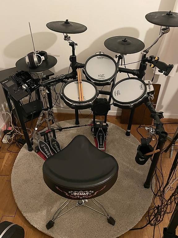 Roland Strumenti musicali: Roland E-Drum - Komplett-Setup – Usato da Zürich venduto da Ja-Comet