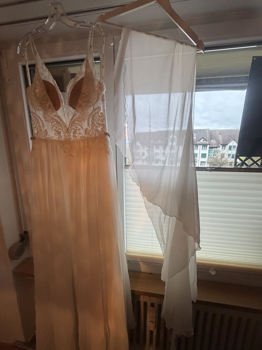 Vestiti: Brautkleid grosse 40 – Usato da Frauenfeld venduto da _elle.Mich9 8