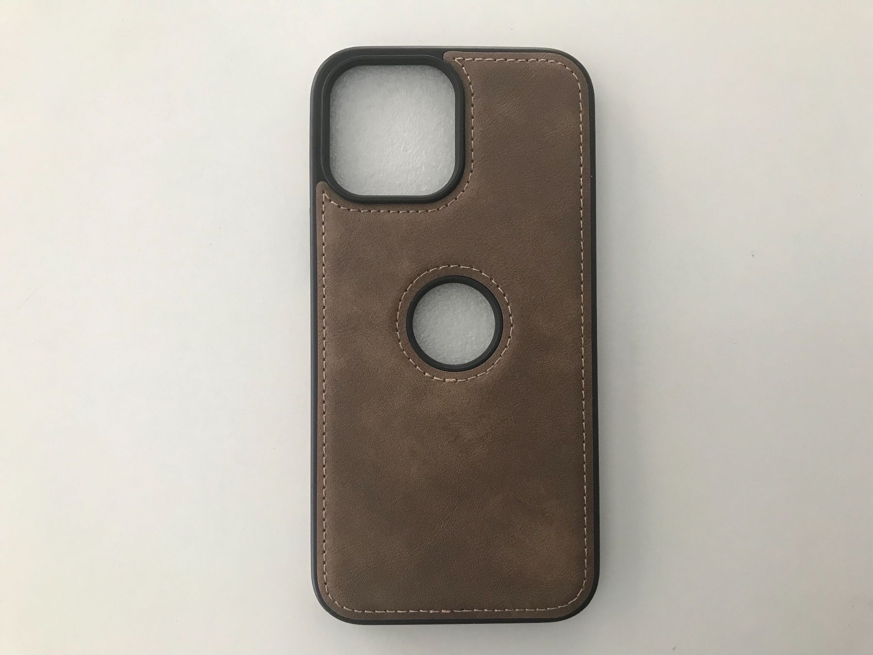 Scatole porta orologi: Apple iPhone 13 Pro Max. Hülle Etui Cove – Nuovo e nell'imballaggio originale da Nesselnbach venduto da riash19