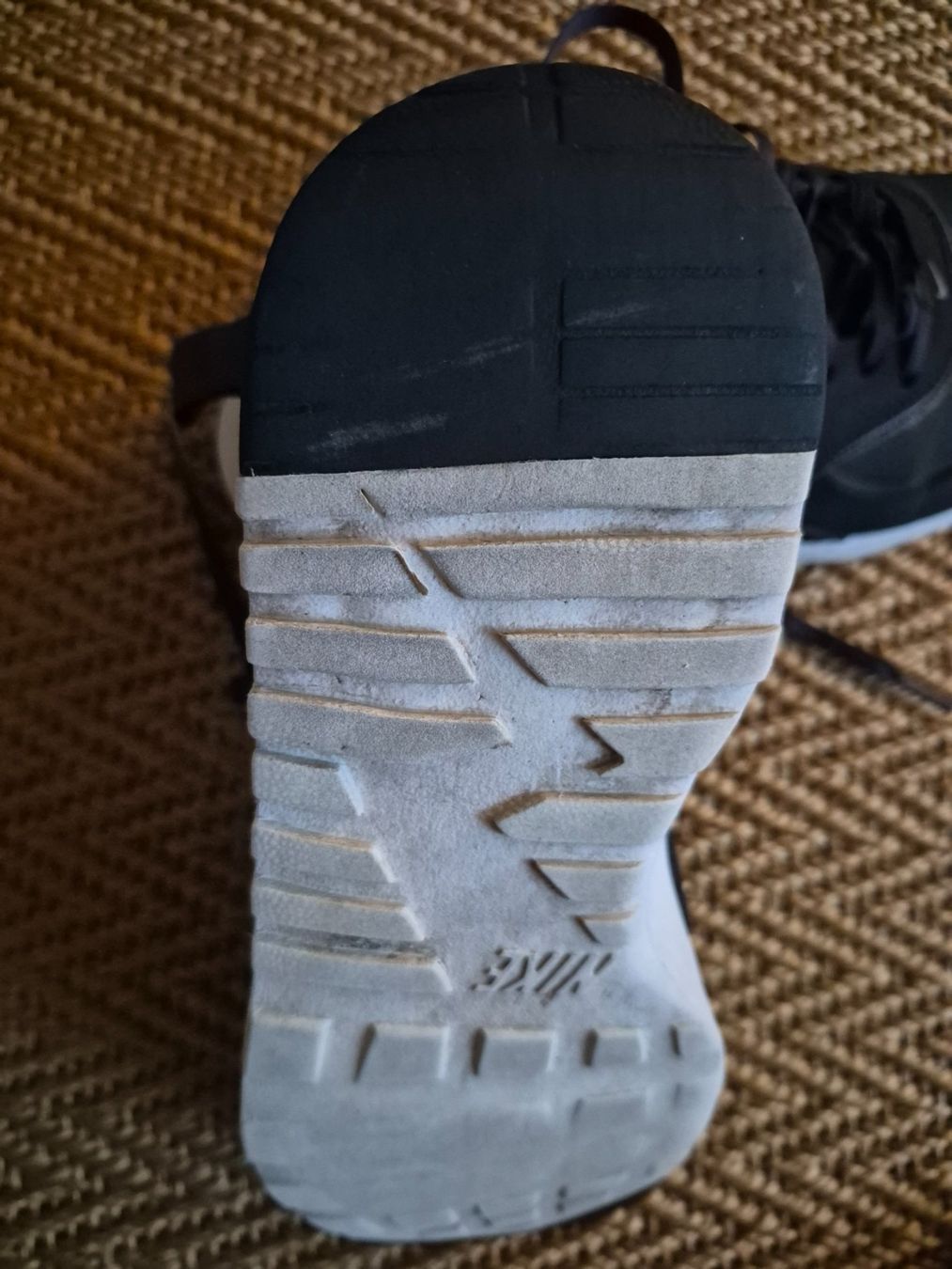 Nike Scarpe da donna: NIKE Sneakers – Usato da Zürich venduto da Mokile 4