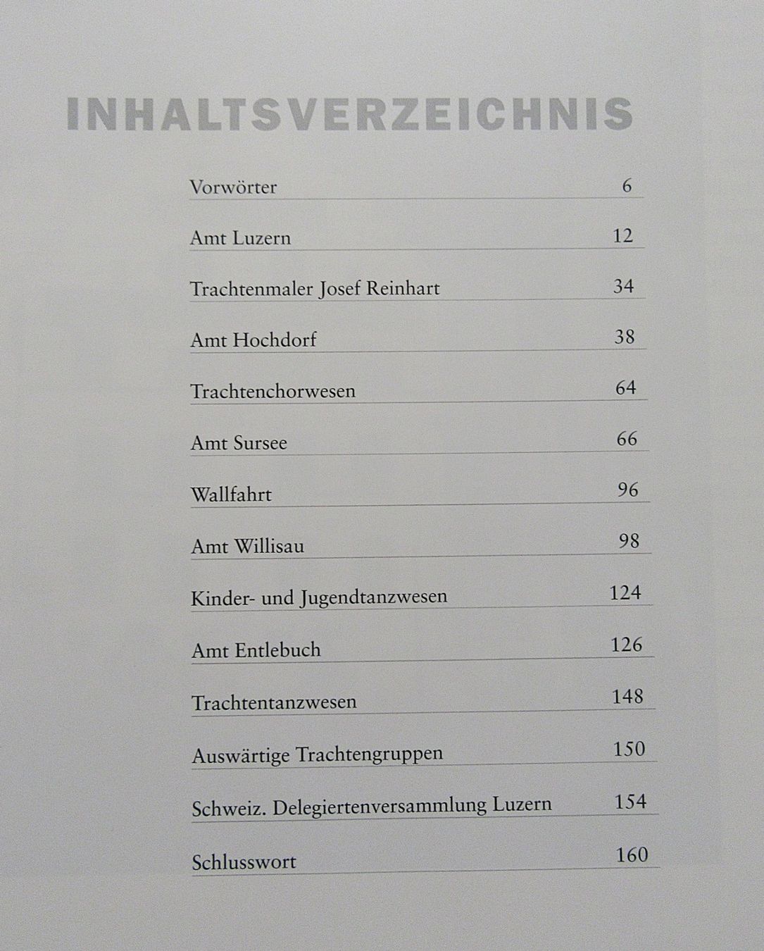 Libri: Luzerner Trachten - Luzerner Trachtenvereinigung – Usato da Auenstein venduto da Padabimbim 2