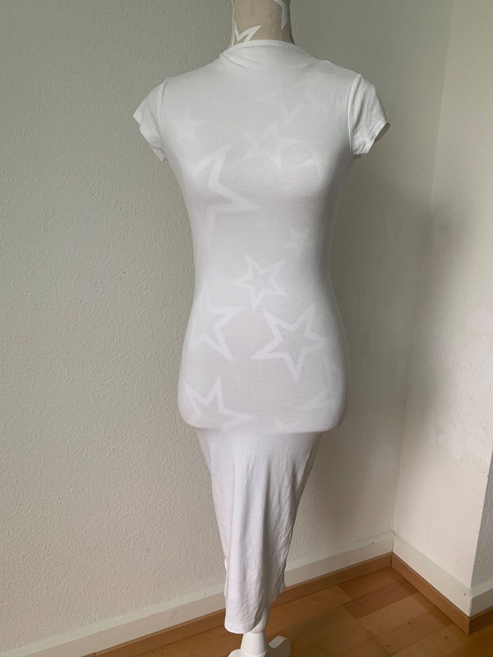 Vestiti: Enges Kleid Gr. S Fashionnova Viskose – Nuovo (secondo la descrizione) da Glattbrugg venduto da mas_75t2