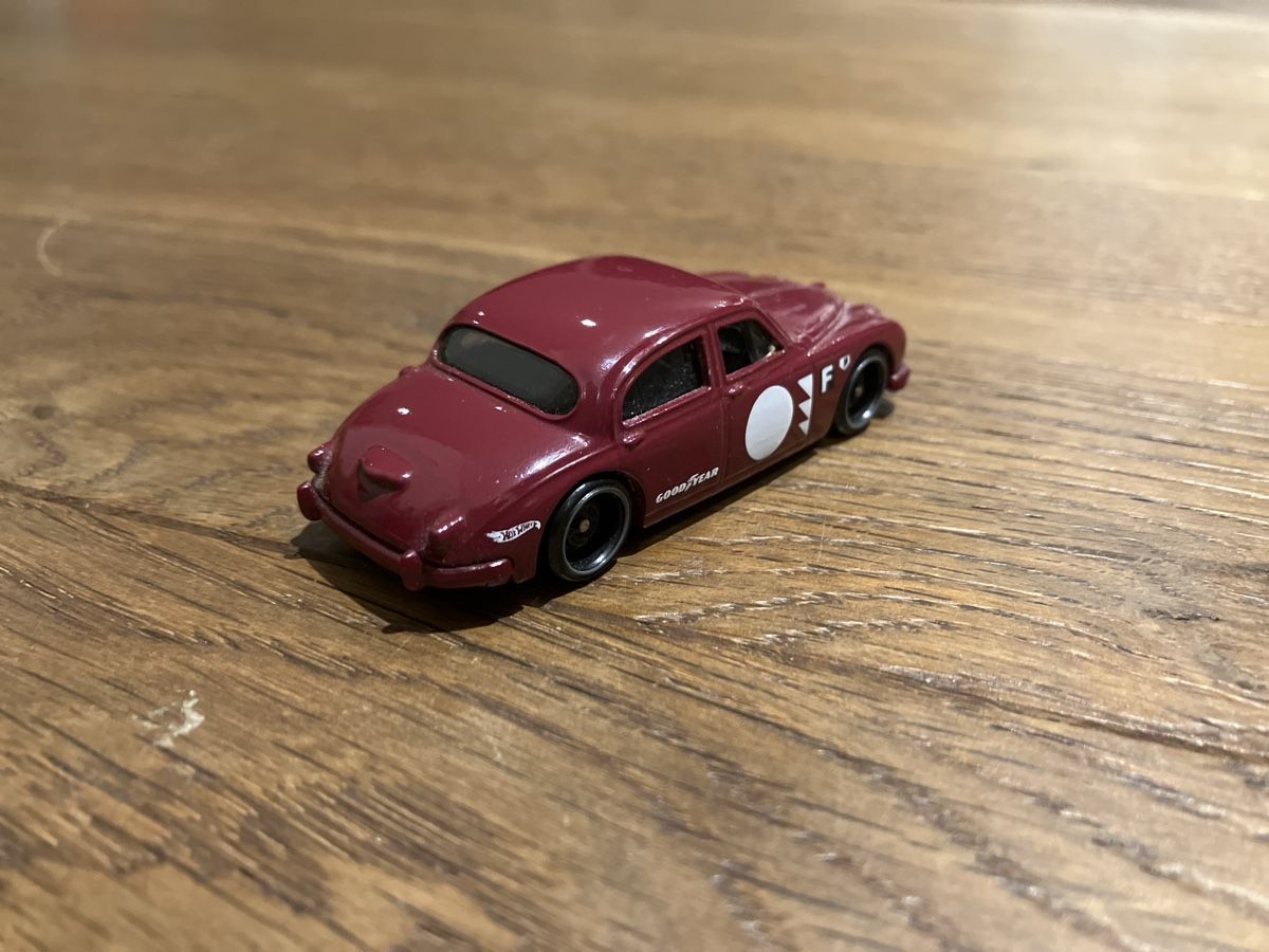 Hot Wheels Modellini d'auto: Hotwheels Jaguar MK1 – Nuovo (secondo la descrizione) da Luzern venduto da tra_t8h7 1