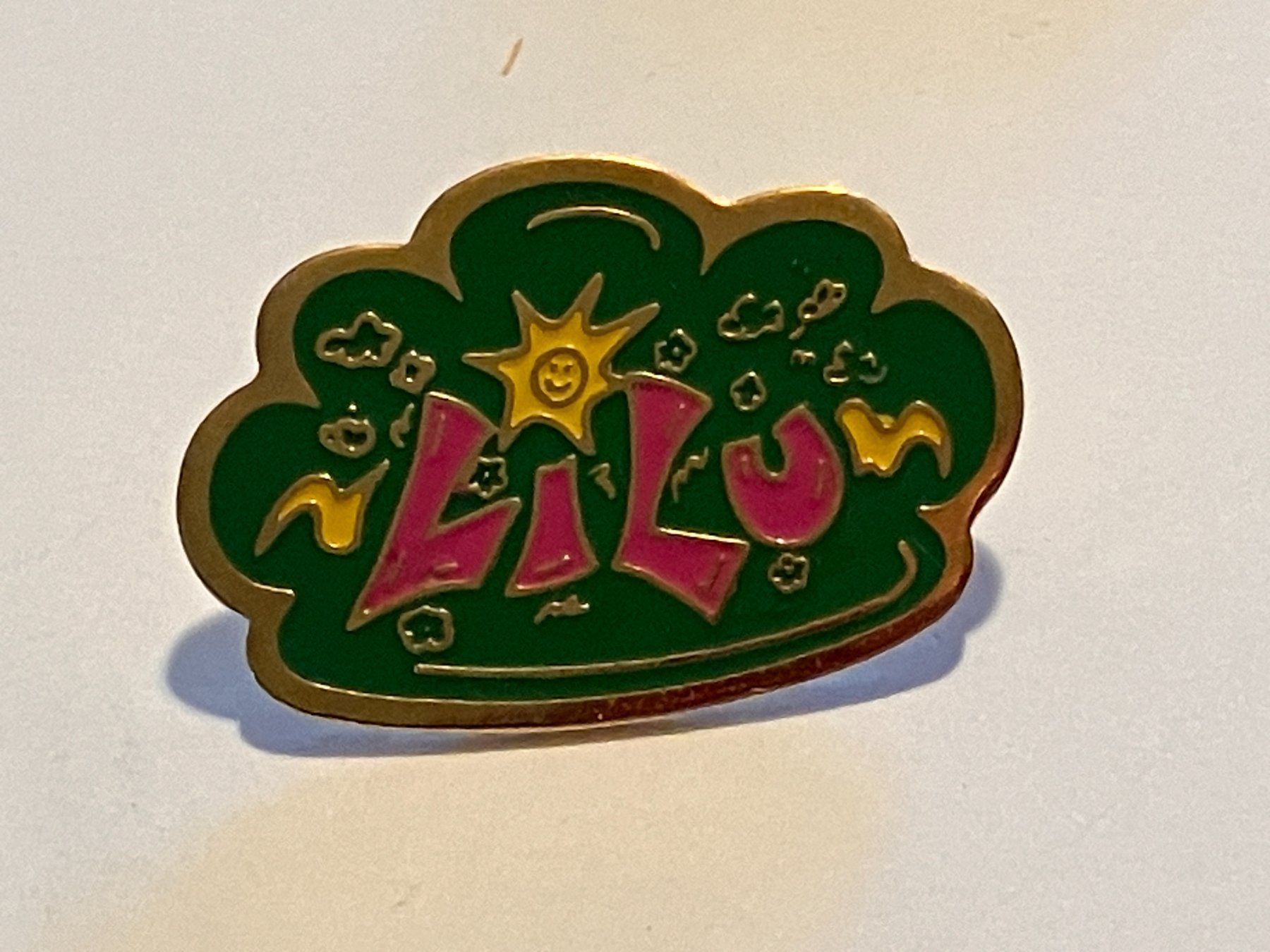 Placchette & Badge: 1 Pin Lilu – Usato da Basel venduto da djwwpp