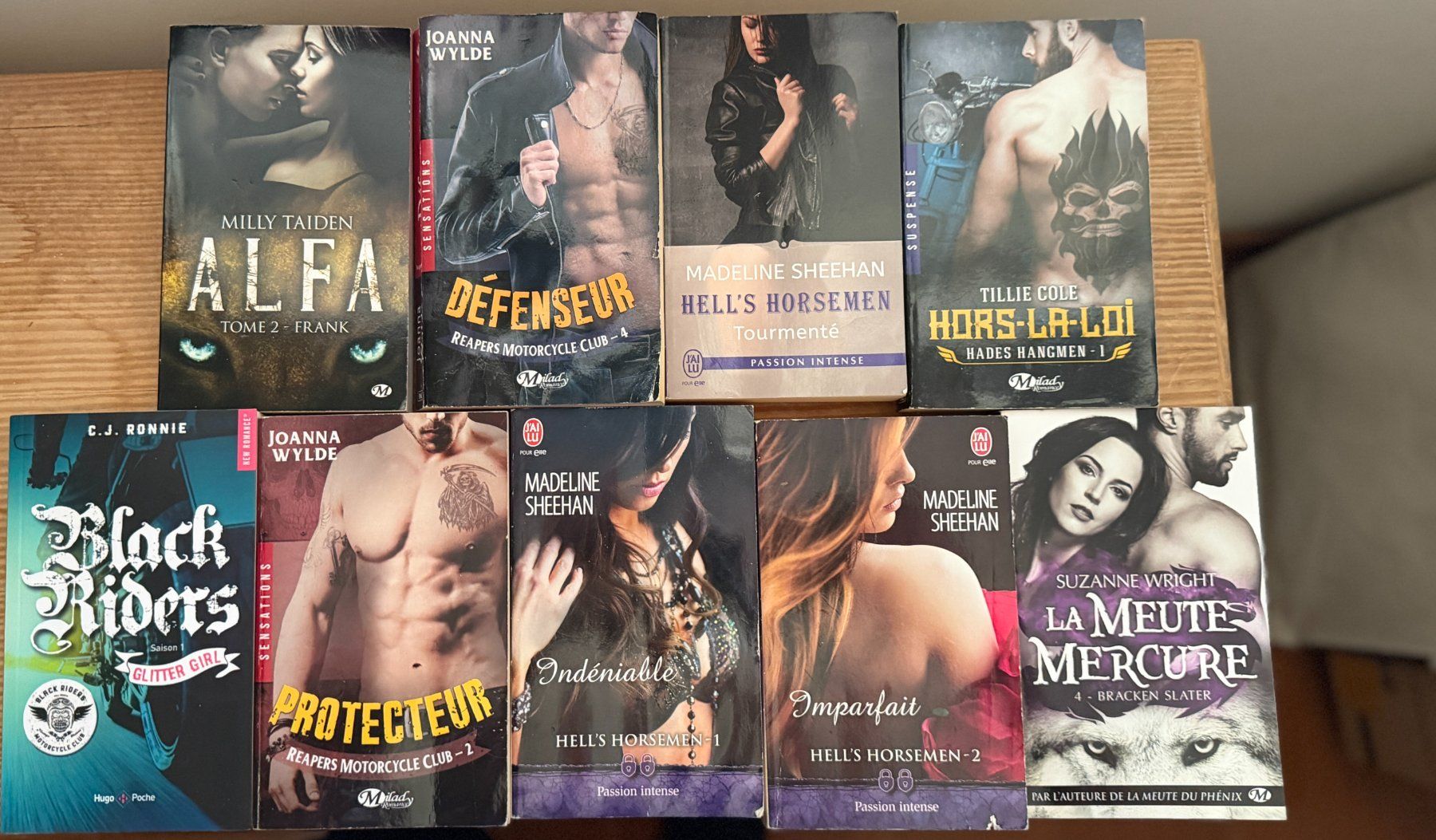 Libri: Lot de 9 livres dark romance – Usato da Semsales venduto da __Florian__ 1