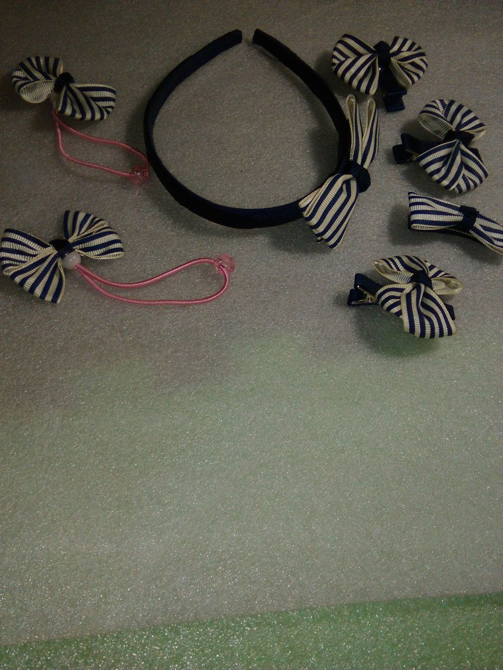 Accessori per capelli: HAARSCHMUCK,,,DUCKELBLAU UND WEISS,,7 TEILIG – Nuovo (secondo la descrizione) da Basel venduto da bijoutrie_4 1