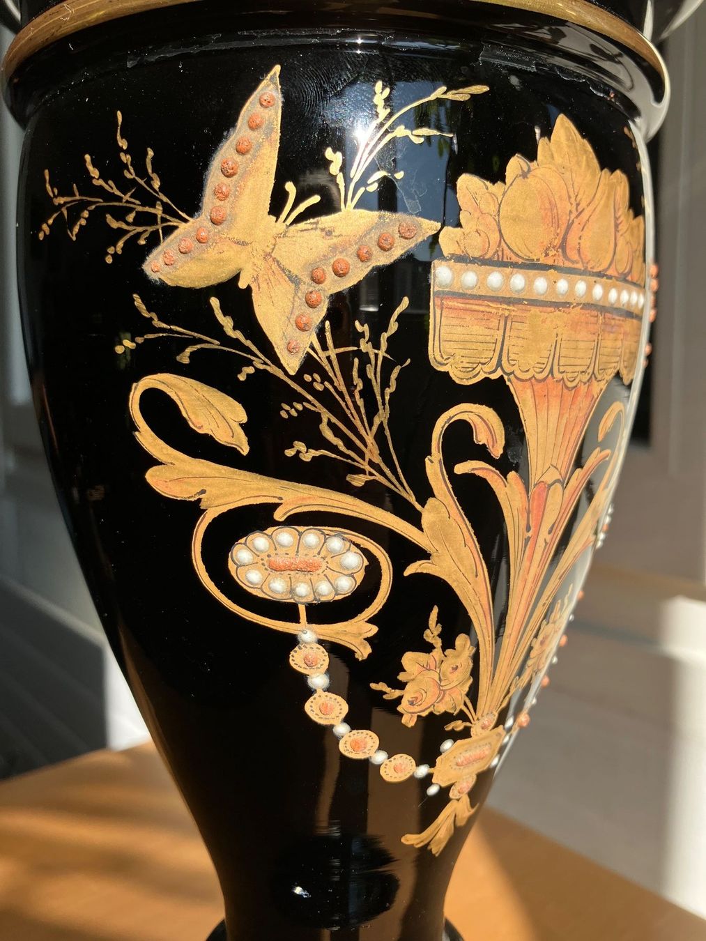 Lampes: Antike Petroleumlampe mit Emaillemalerei – D'occasion à Zürich par Chaya 5