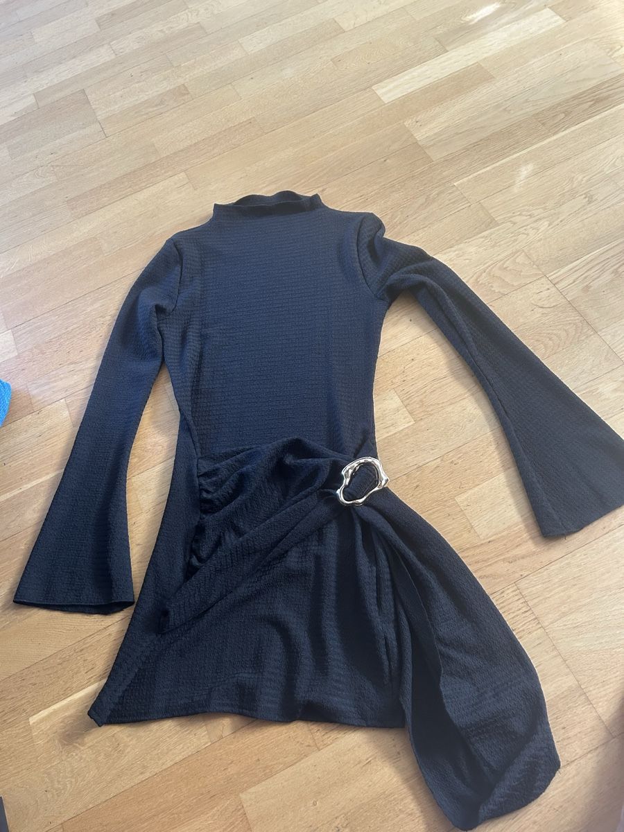 Vestiti: Neues Kleid gr s – Nuovo (secondo la descrizione) da Allschwil venduto da selake990673