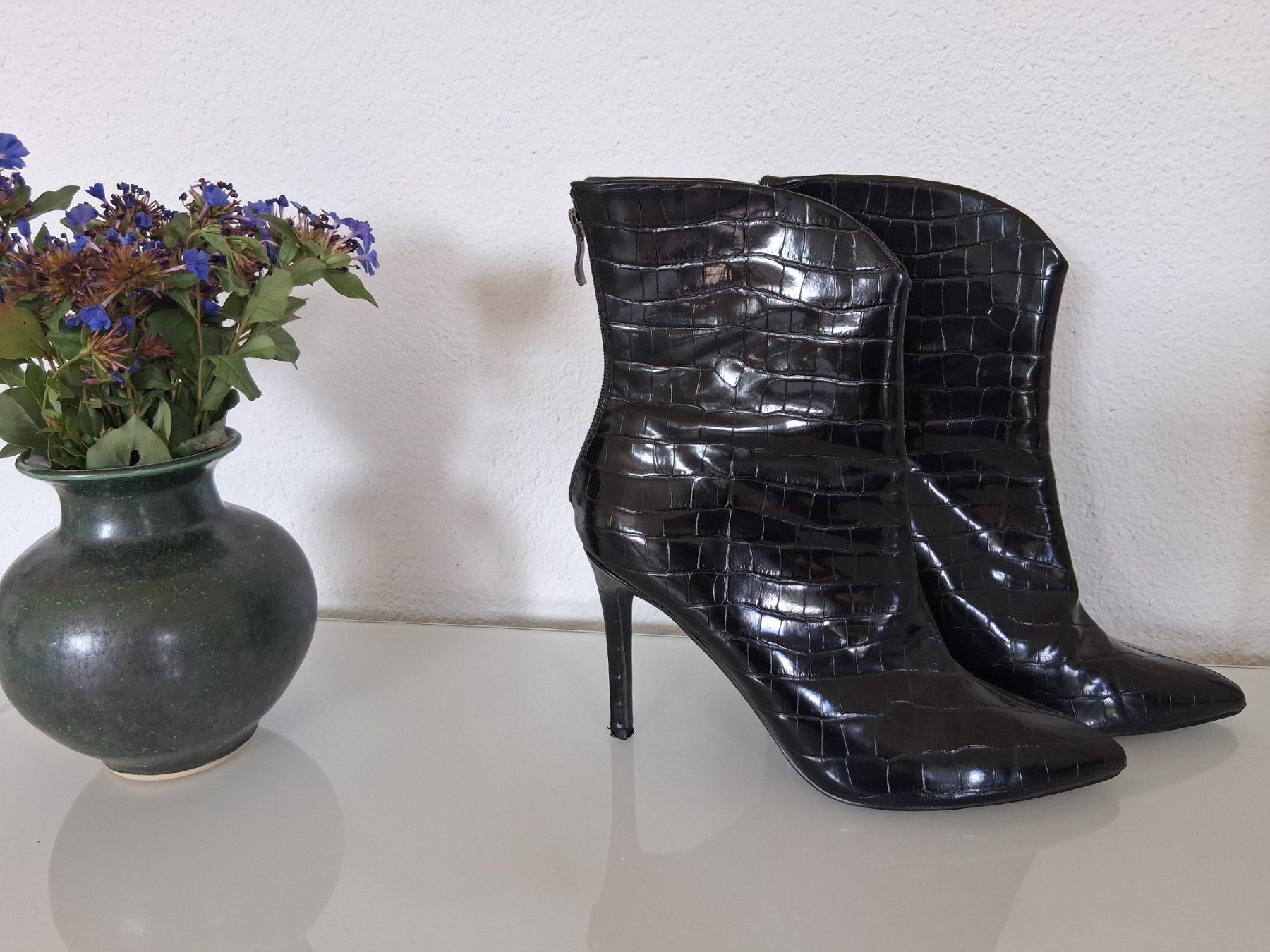 Morgan Damenschuhe: Morgan Lack Stiefel 40 – Gebraucht aus Lengnau AG von Nathi88