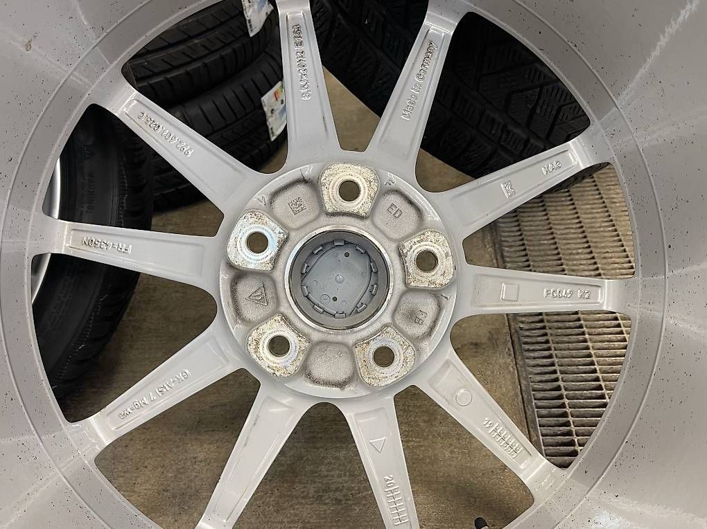 Pneumatici & Ruote complete: Original Porsche Carrera 991-992  – Usato da Aarau venduto da Avdyli1 9