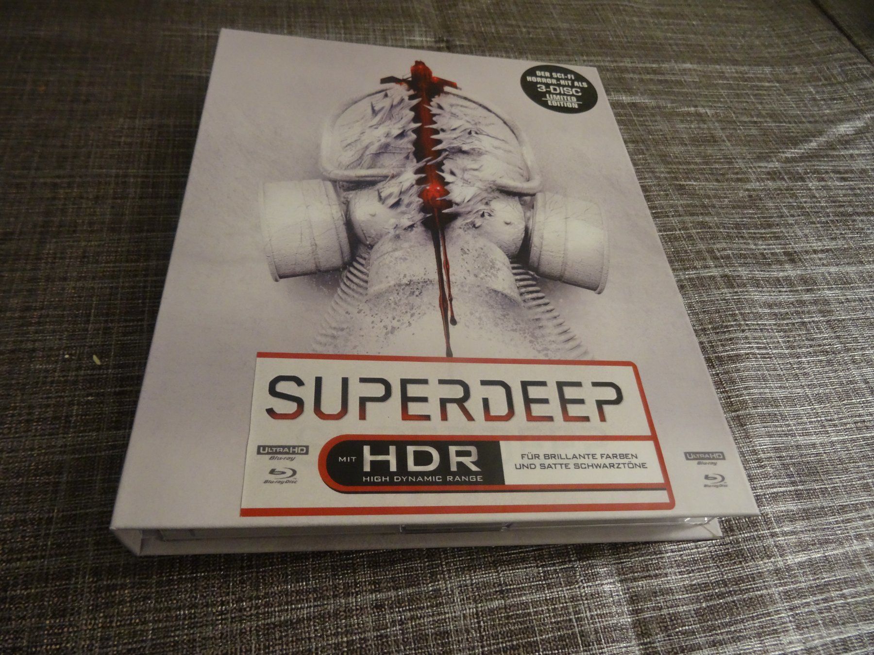 Tutti i DVDs: Superdeep - Limited Edition 3-Disc - Blu-Ray MEDIABOOK – Usato da Olten venduto da Disc-Verkauf