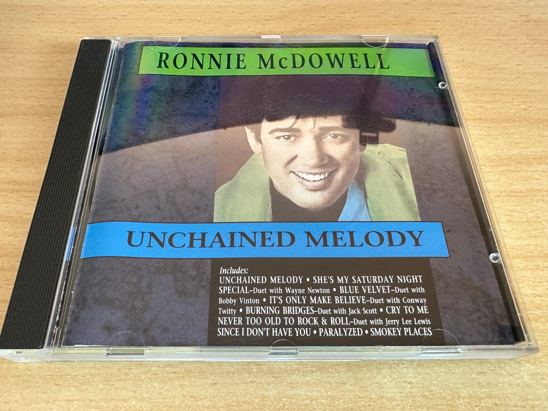 CD: Ronnie McDowell – Unchained Melody – Usato da Rikon im Tösstal venduto da Alpenmutz