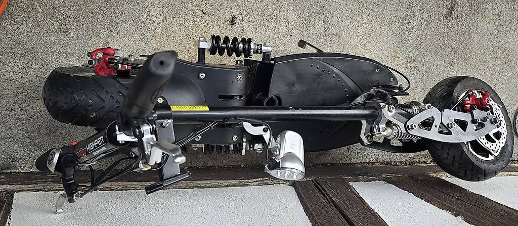 Scooters: Elektro-Scooter  – Gebraucht aus Ortschwaben von P1-P2 2