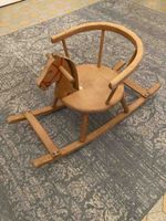 Cheval à bascule en bois enfant état acceptable