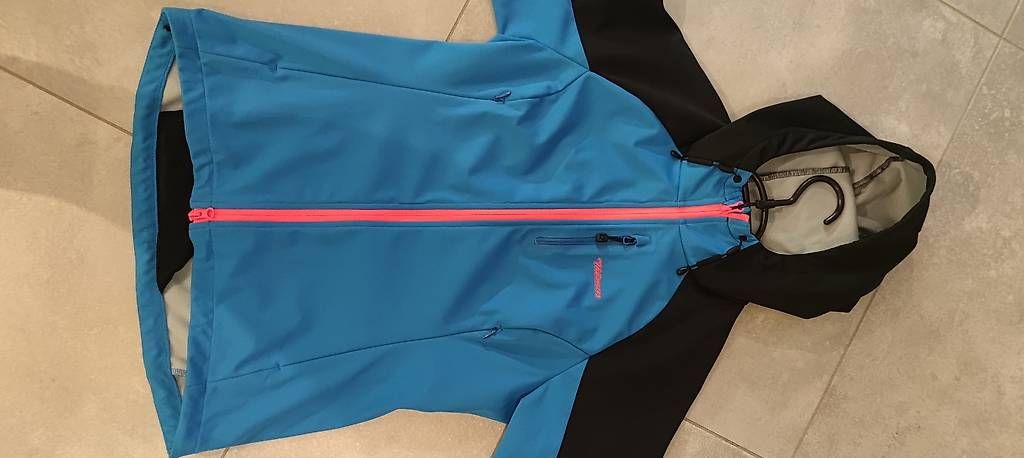 Giacche: Veste softshell Thömus bleu/noir, taille M – Usato da Bulle venduto da myerly 1