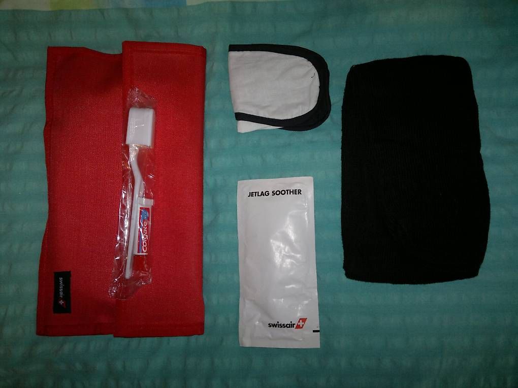 Custodie per cosmetici: Amenity Kit – Nuovo (secondo la descrizione) da Aeschi b. Spiez venduto da bestraub