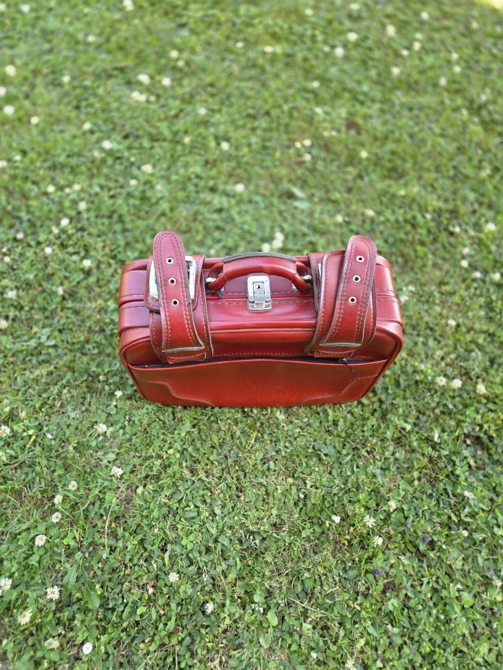 Reisekoffer: Petite valise – Defekt aus Mont-sur-Rolle von Jolie_brocante 3