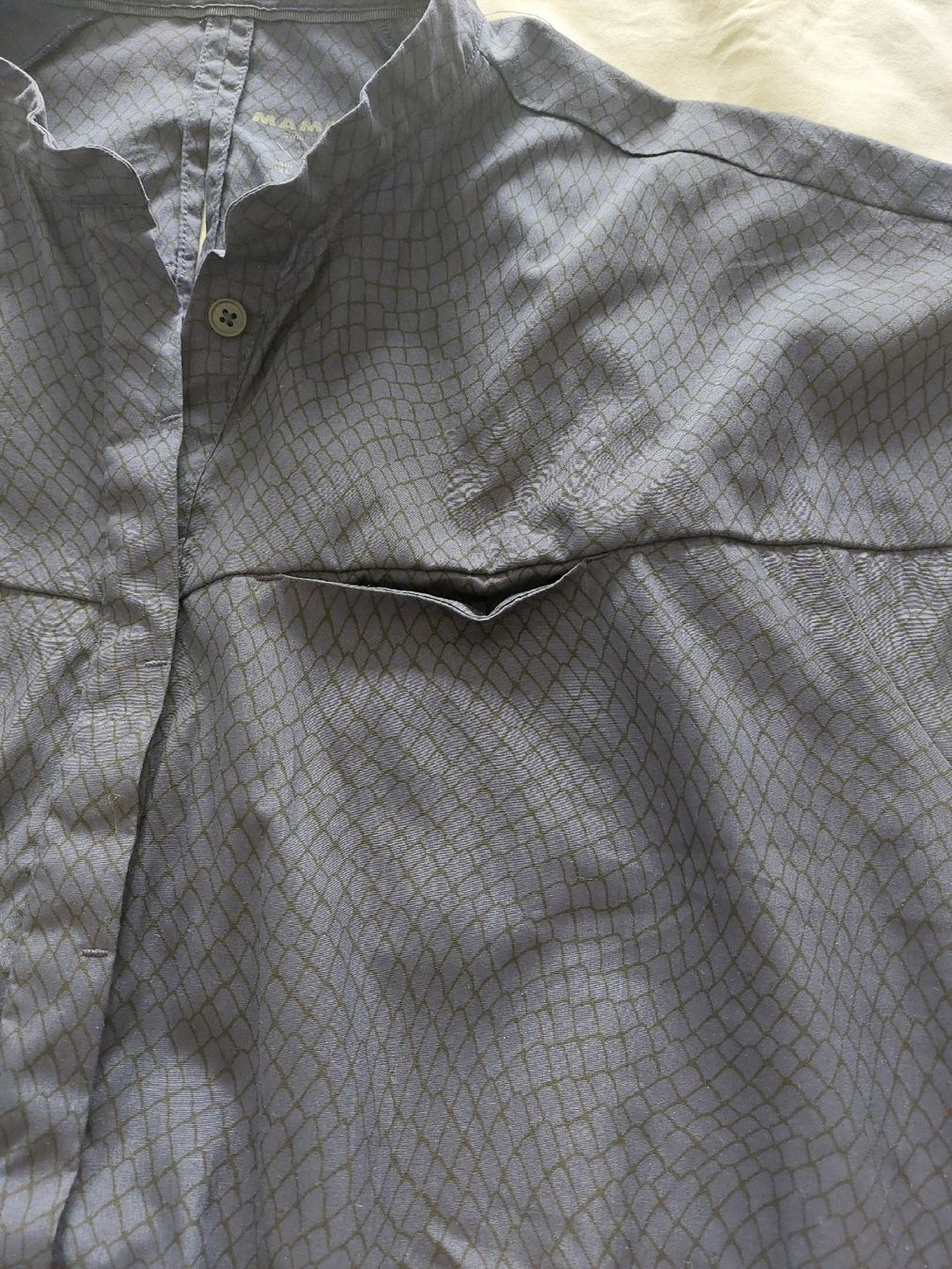 Mammut Camicette: Mammut Hemd Gr.XL,  Blau-schwarz mit Muster  – Usato da Thun venduto da Alexanna 2