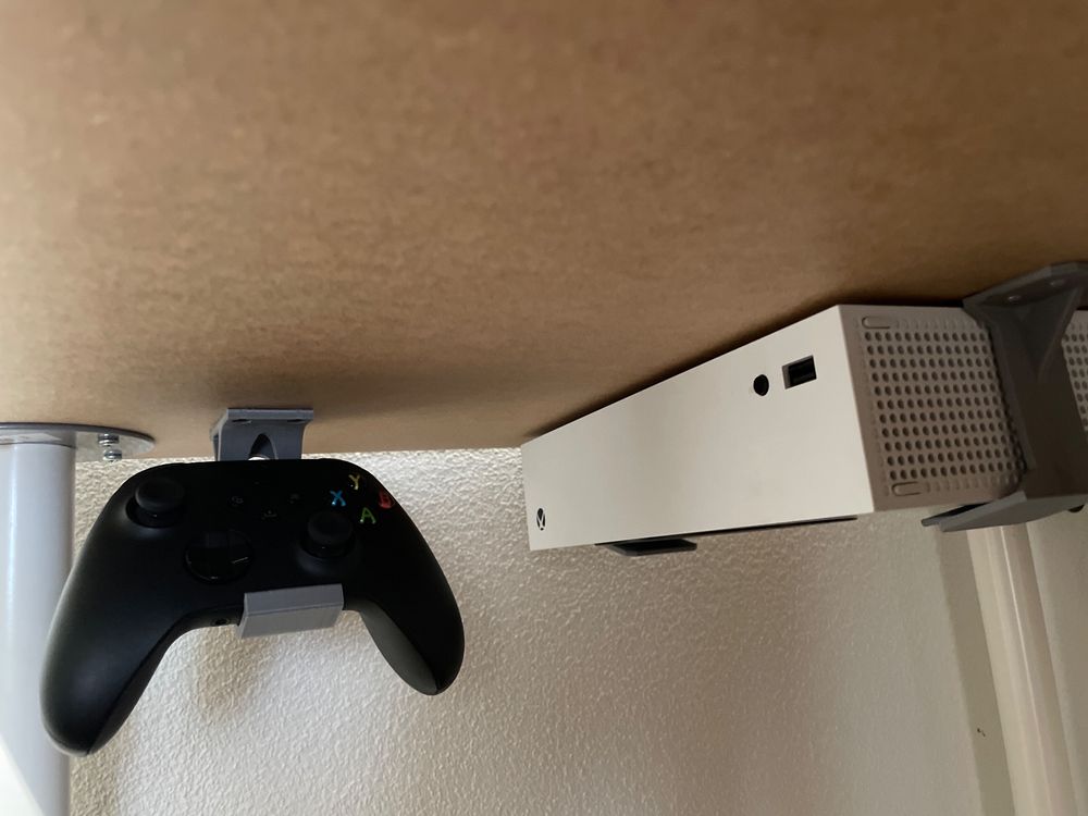 Xbox Series S mit Halterung | Kaufen auf Ricardo