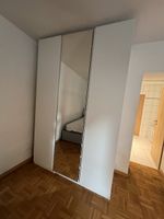 Großer Kleiderschrank wie neu