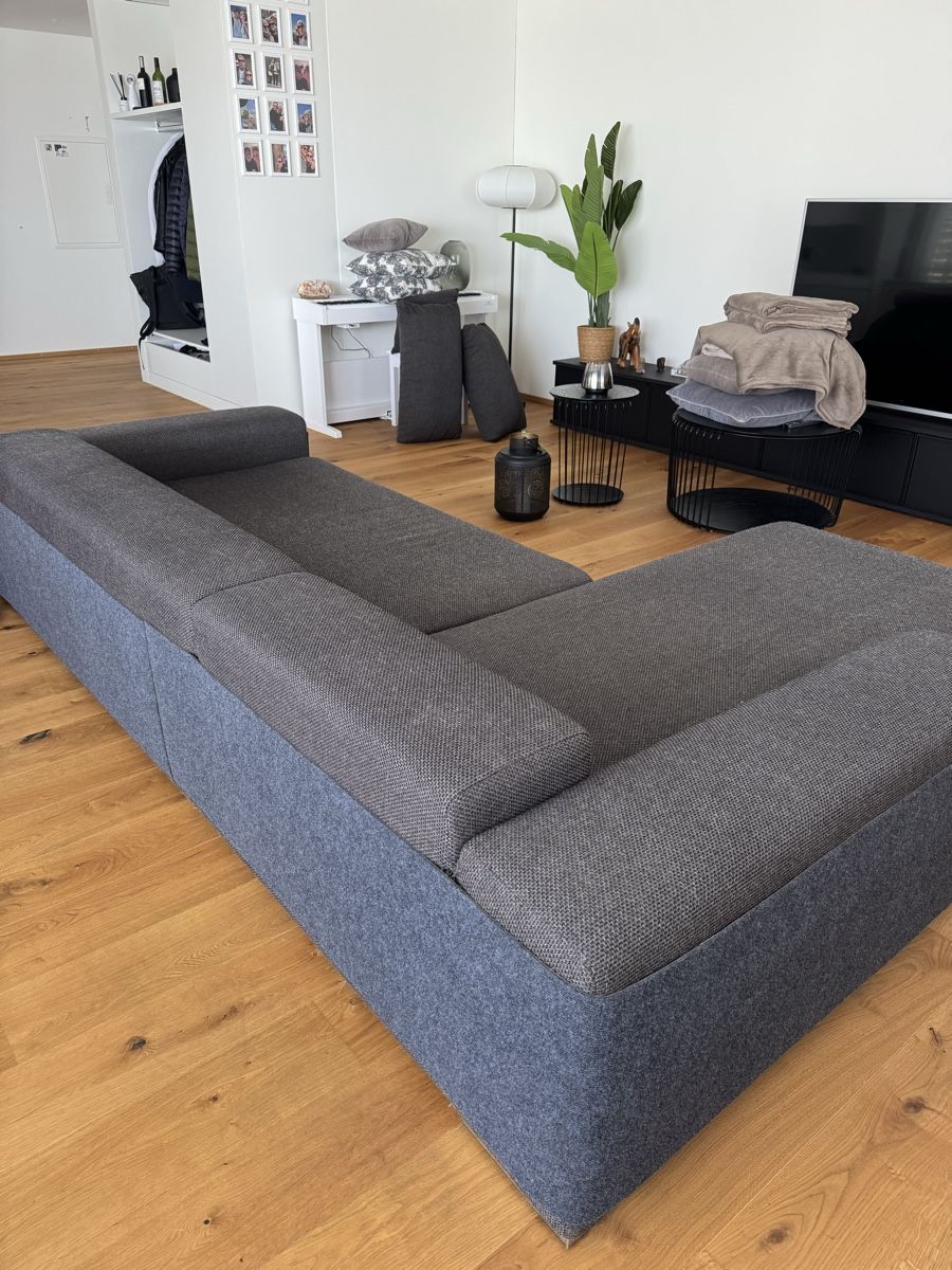 Sofas: GRATIS Ecksofa grau mit Ottomane in gutem Zustand gebraucht – Gebraucht aus Baar von Susy268751 1